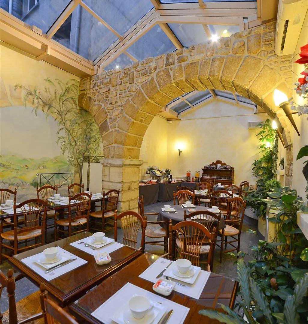 Hotel Mercure Bayonne Centre Le Grand Hotel 4*,